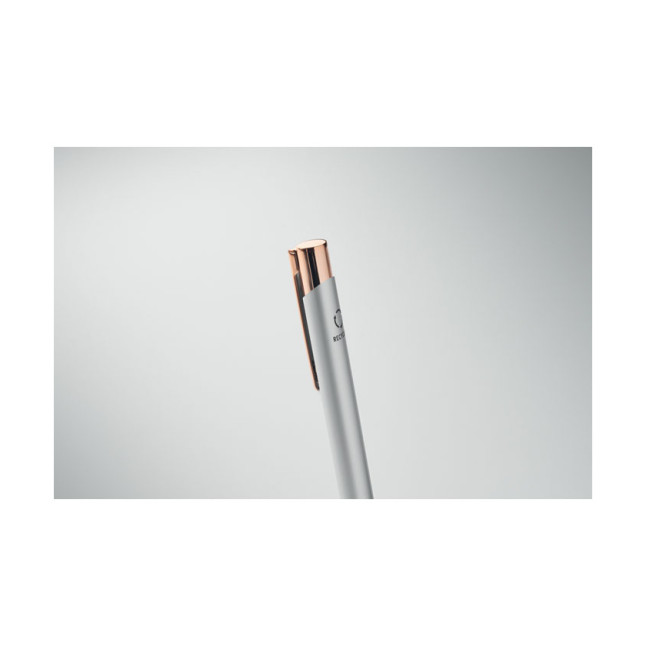 Długopis aluminiowy z rec. BERN ROSE