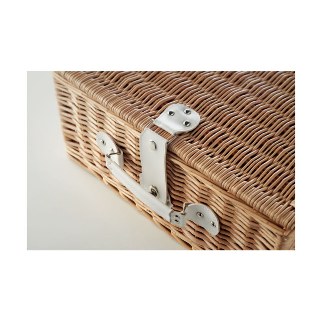 Kosz wiklinowy dla 4 osób MIMBRE PLUS