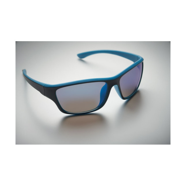 Lustrzane sportowe okulary prze YUMA
