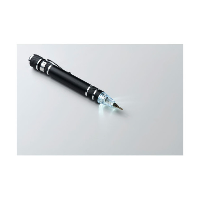 Multitool z recyklingu TUBULAR