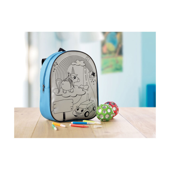 Plecak z mazakami BACKSKETCHY