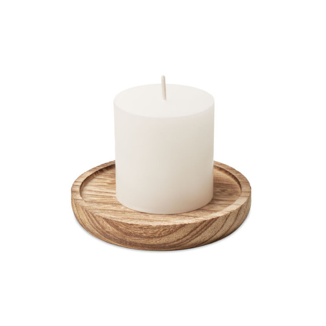 Świeca na drewnianej podstawce PENTAS