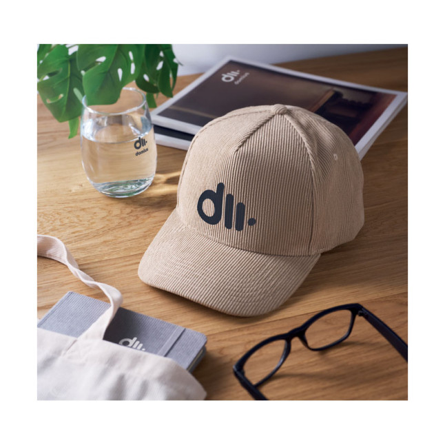 Sztruksowa czapka z daszkiem WALE