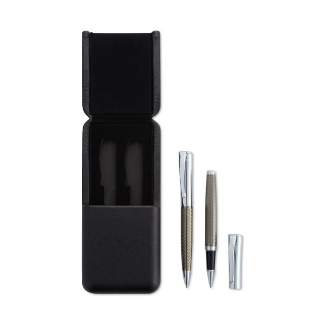 Zestaw piśmienniczy. DERRICK